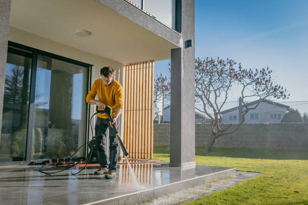 Best Pool Deck Cleaning in Pleasanton, TX